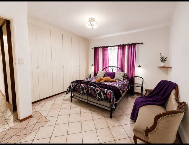 3 BEDROOM HOUSE FOR SALE IN VANDERBIJLPARK SE 4